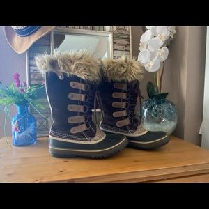 Sorel Joan of Arc boots